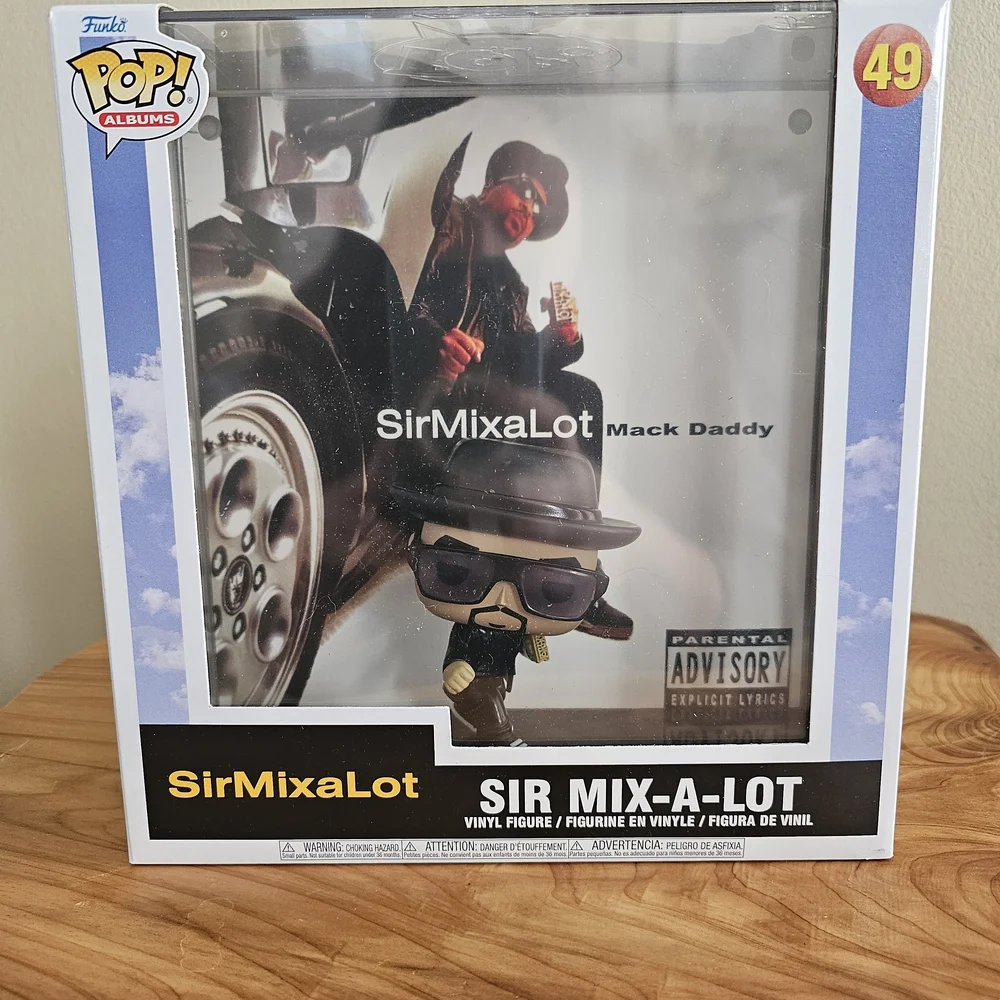 Funko Pop! Sir Mix-A-Lot Vinyl Figure - Black, Yellow, Blue - Picture 2 of 5